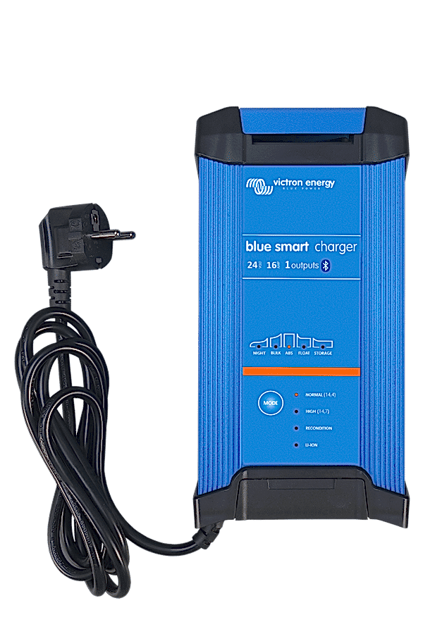BLUE SMART IP22 CHARGER 24V/16A(1)