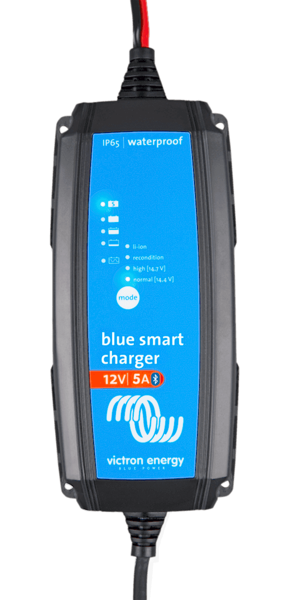 BLUE SMART IP65S CHARGER12V/5A+DC CONNECTOR