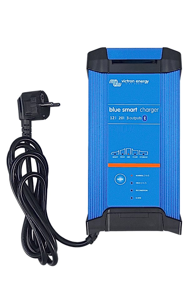 BLUE SMART IP22 CHARGER 12V/20A(3)