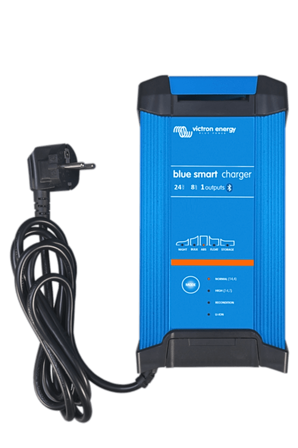 BLUE SMART IP22 CHARGER 24V/8A(1)
