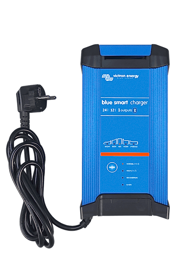 BLUE SMART IP22 CHARGER 24V/12A(1)