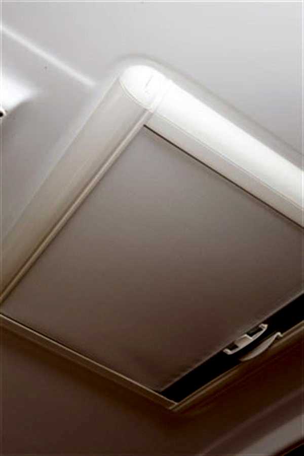Surface sky screen stor perde