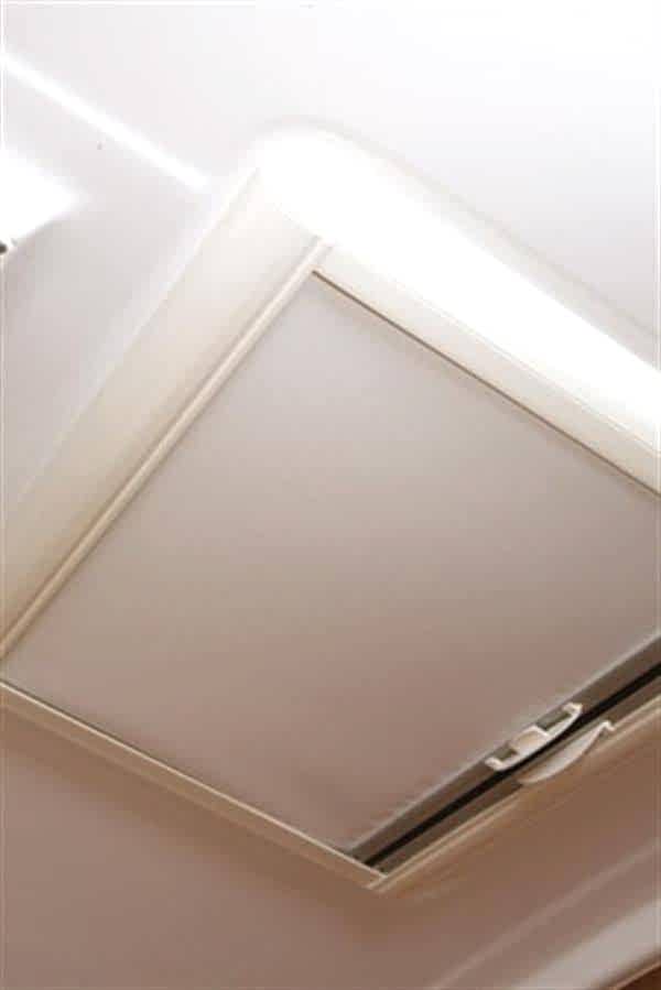 Surface sky screen stor perde