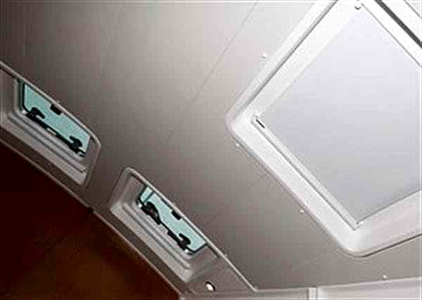 Hatch shade stor perde