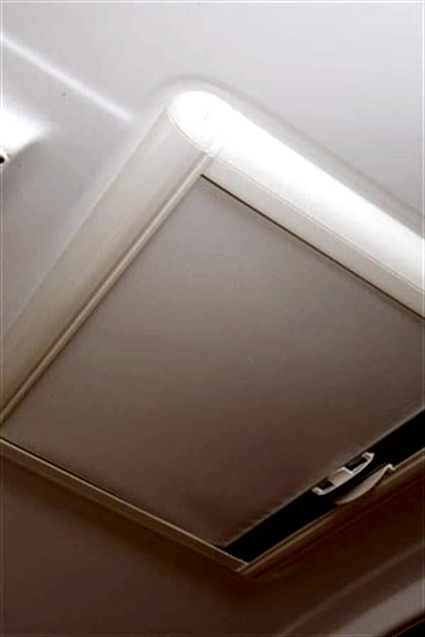 Surface sky screen stor perde