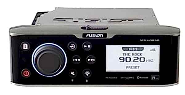 Fusion UD-650 Serisi USB / IPhone / Android Phone Oynatıcı