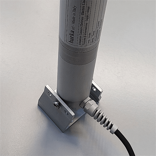 Barka Aktuatör, İtme/Çekme. 300 Kg. 12V - 580mm